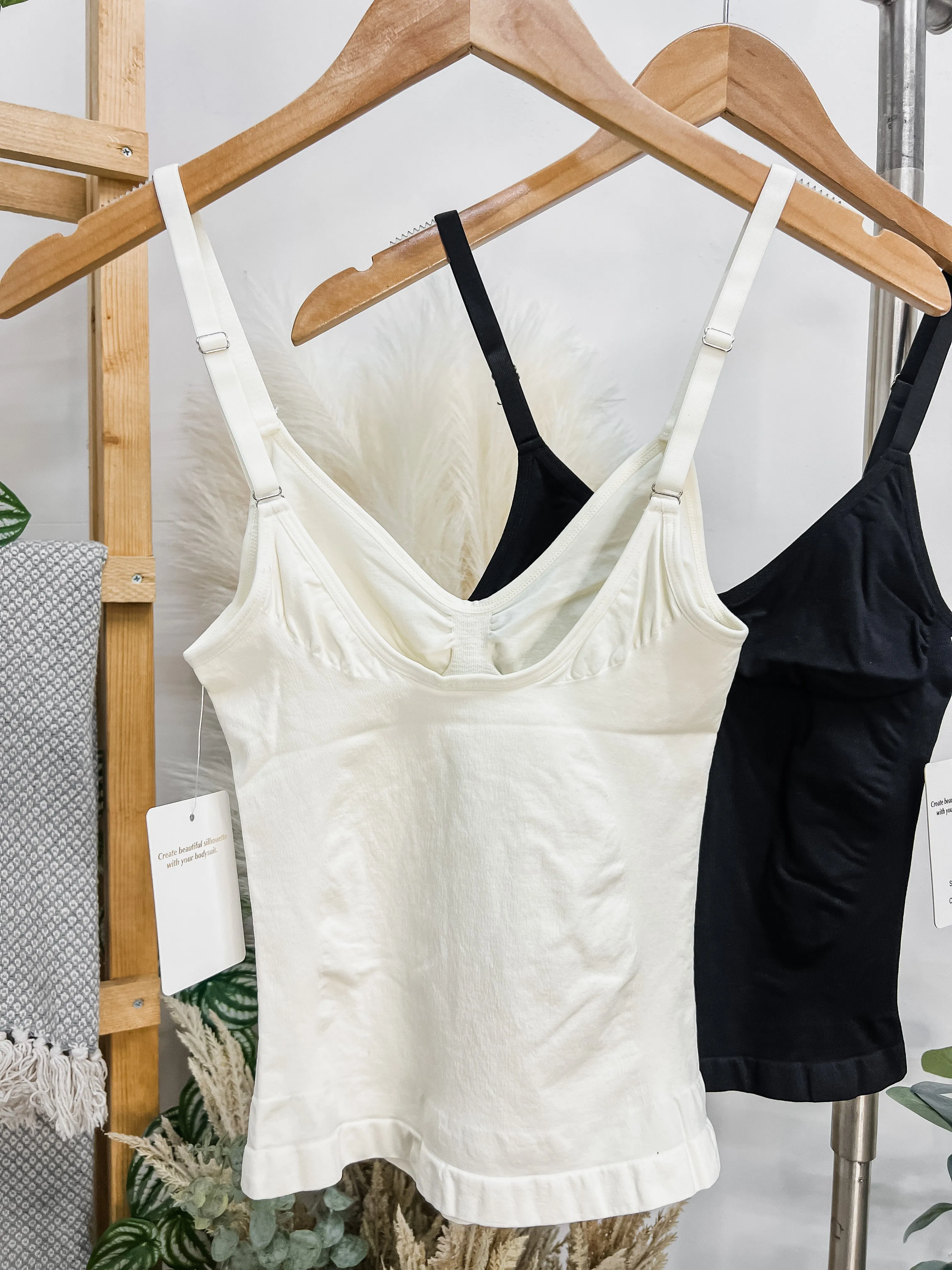 Silhouette Shaping Stretch Tank Top